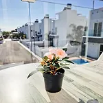 Nissi Oleandra Villa
