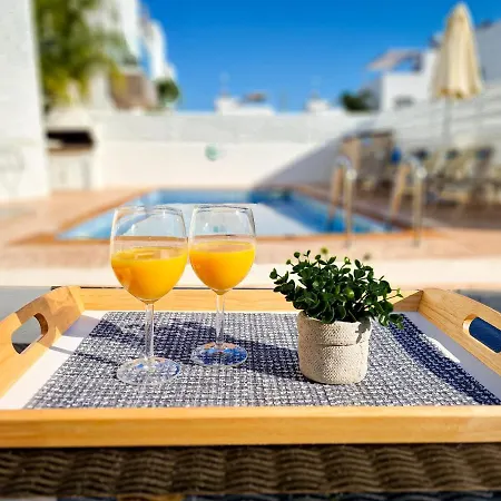 Nissi Oleandra ヴィラ アヤナパ