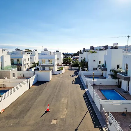 Nissi Oleandra Villa *