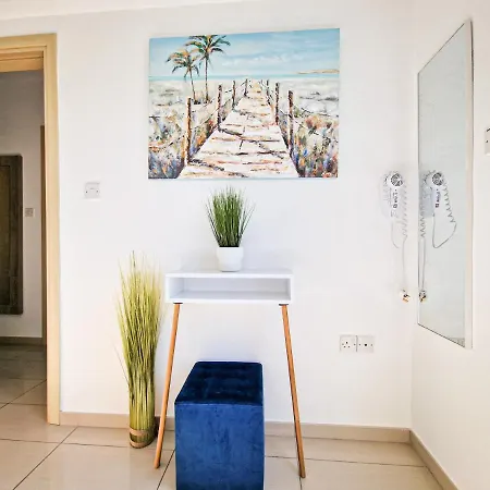 ヴィラ Nissi Oleandra アヤナパ