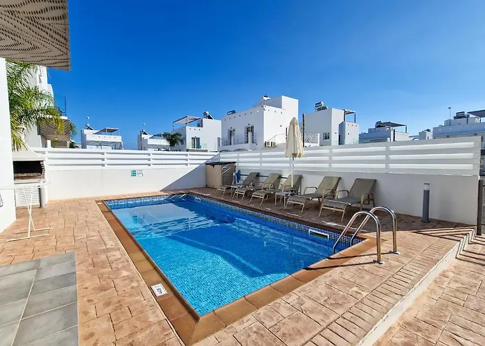 Nissi Oleandra Villa Ayía Nápa