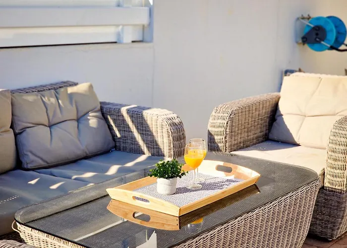 Nissi Oleandra Ajia Napa