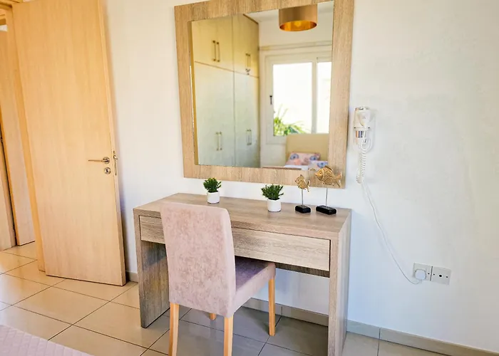 Nissi Oleandra Willa